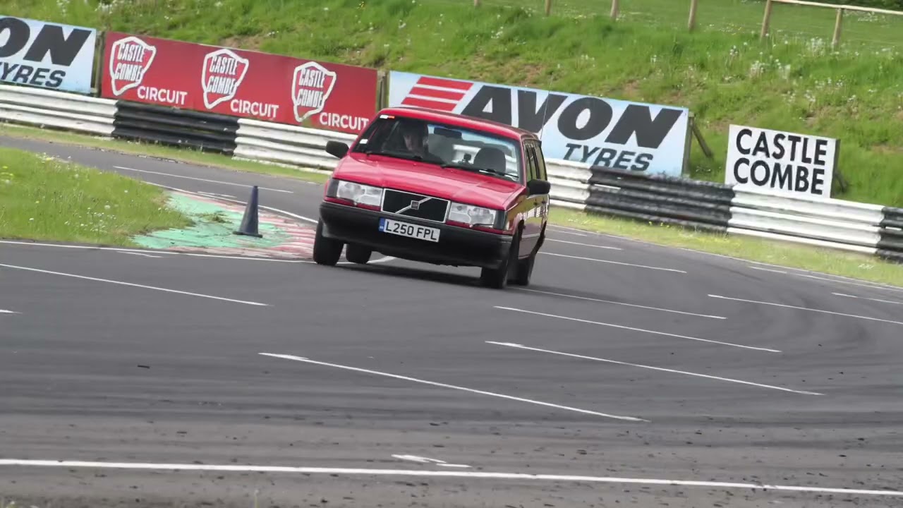 Volvo 940 Wagon Castle Combe Track Day 2022. Taster. 2.0 N/A &lsquo;driving Mrs Daisy&rsquo;