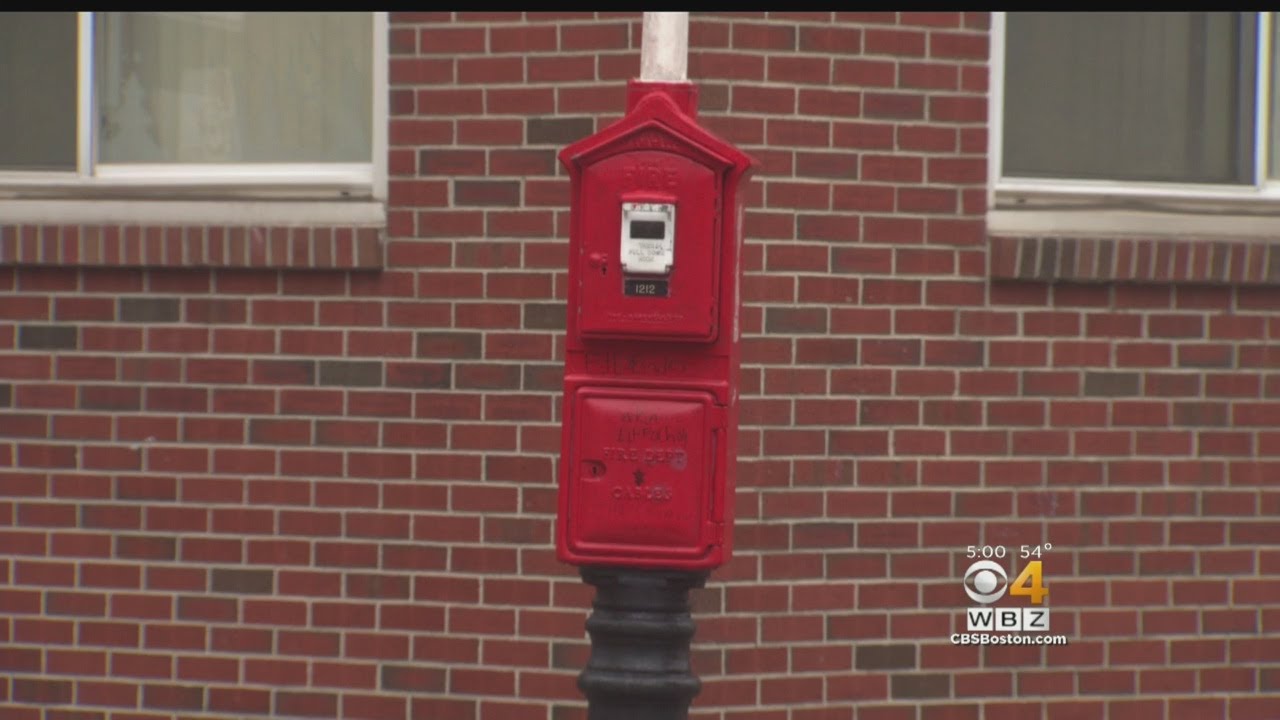 Boston Resident Pulls Street-Side Box To Report Fire During 911 Outage