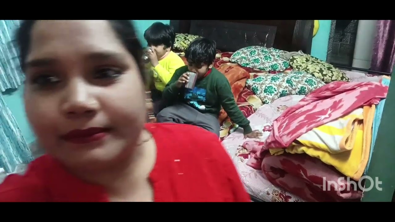 365 day Daily vlog. Love cooking  and eating# saag or Daal make ki roti Bana ka asan tarika.😃😃