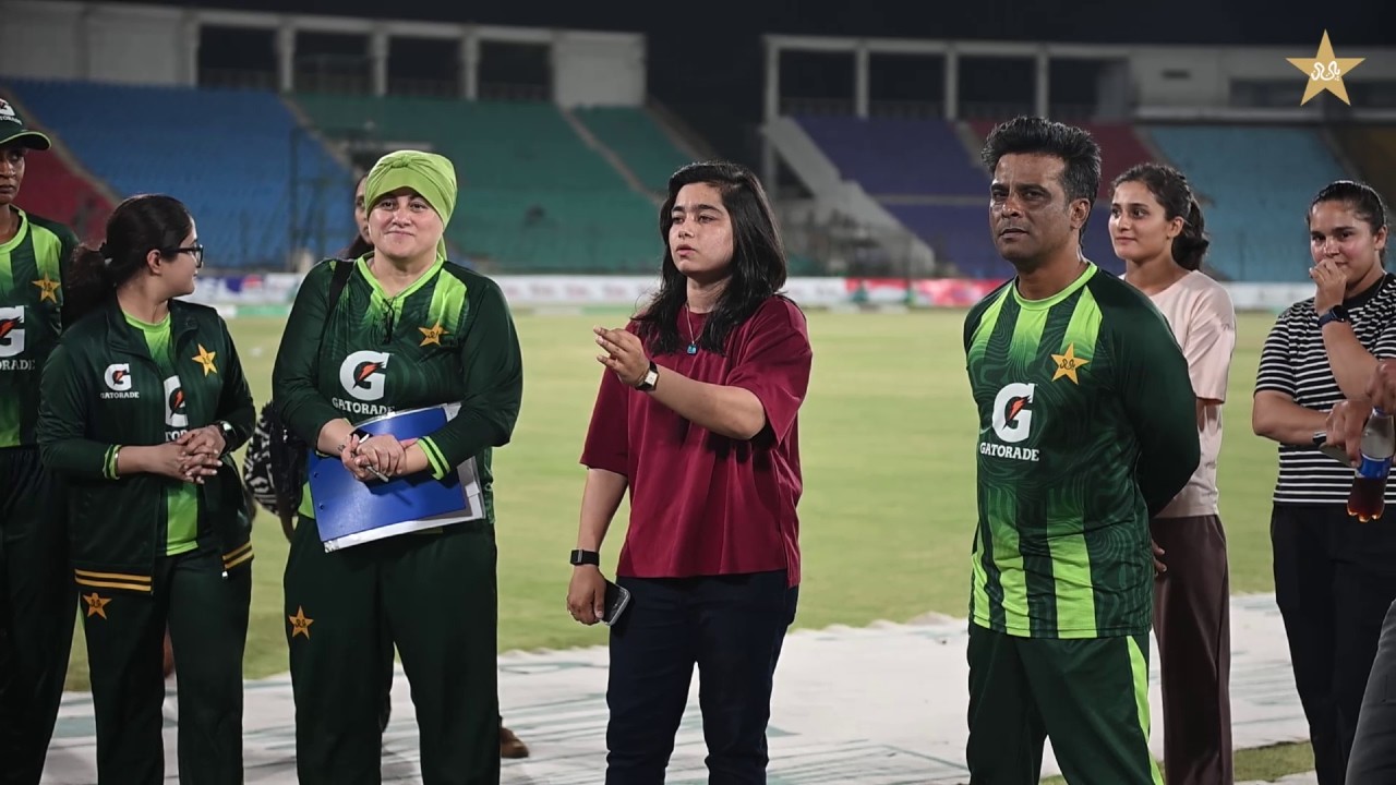 Pakistan women's captain, team mentor interact with U19 side after their impressive win over SAW-U19