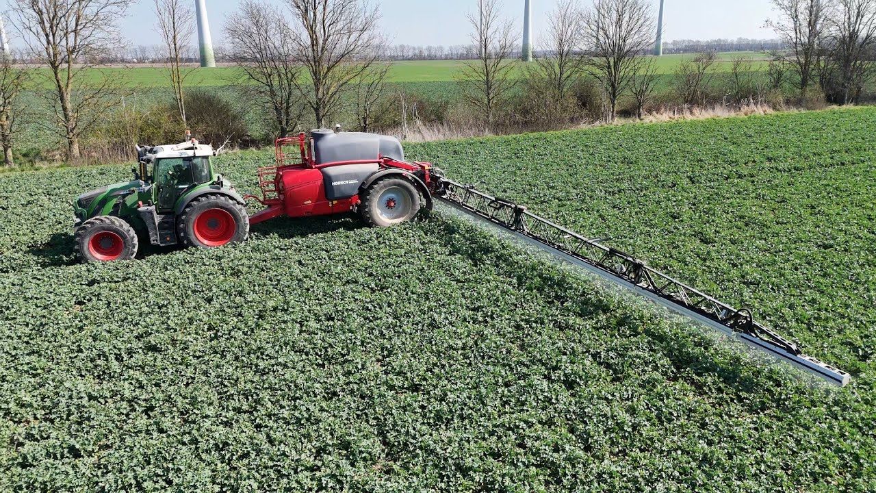 FENDT 724 mit einer HORSCH Leeb 6 LT Anhängespritze / 4K