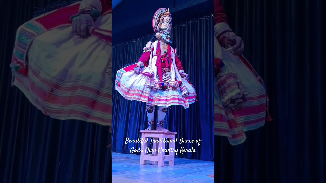 Beautiful Traditional Dance of God's Own Country Kerala 