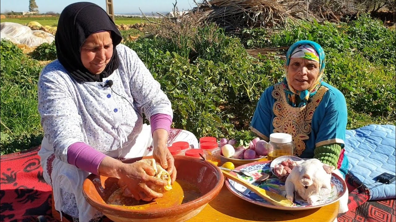 الدجاج مدغمر في الفرن بطريقة لالة فتيحة مع لالة حادة