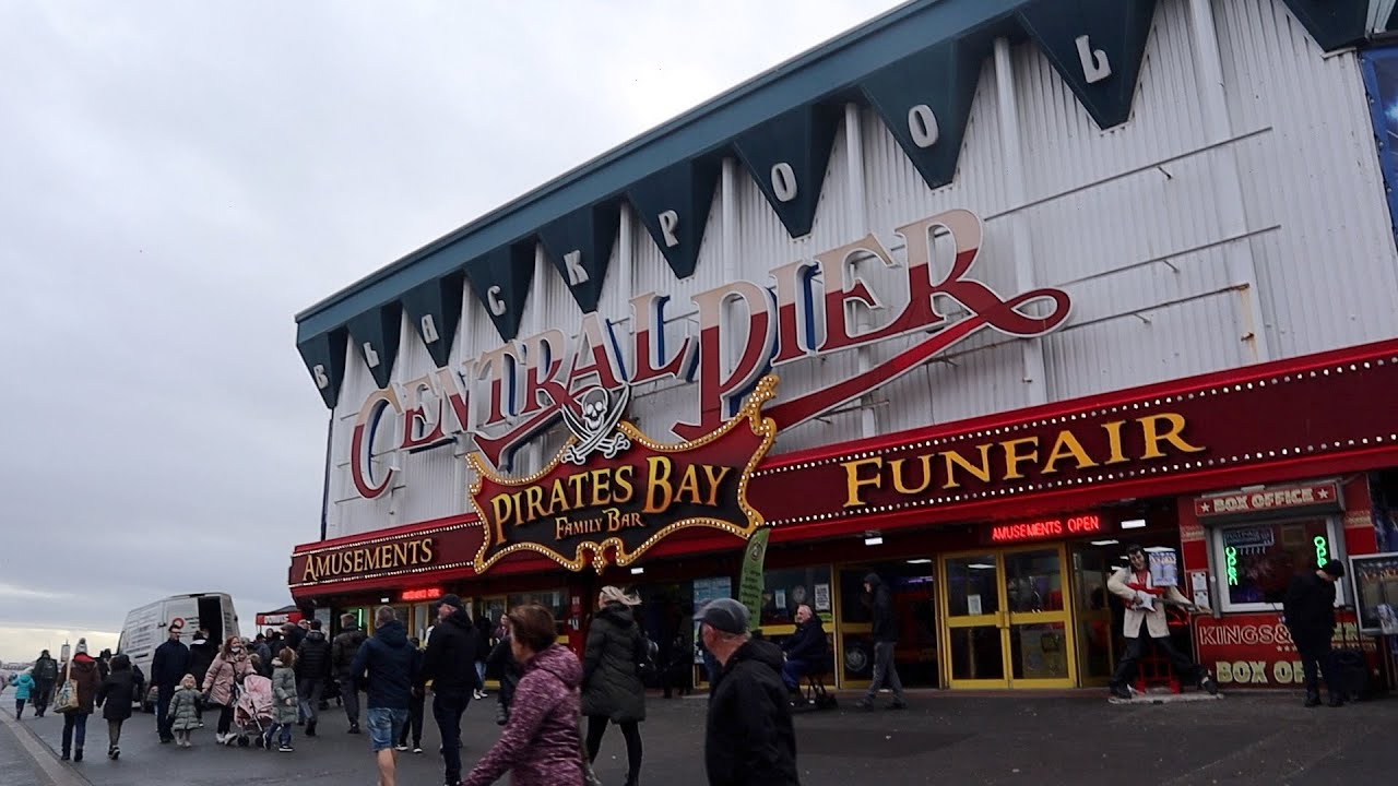 Blackpool Central Pier Attractions Tour | Living in UK | Hannah Edia