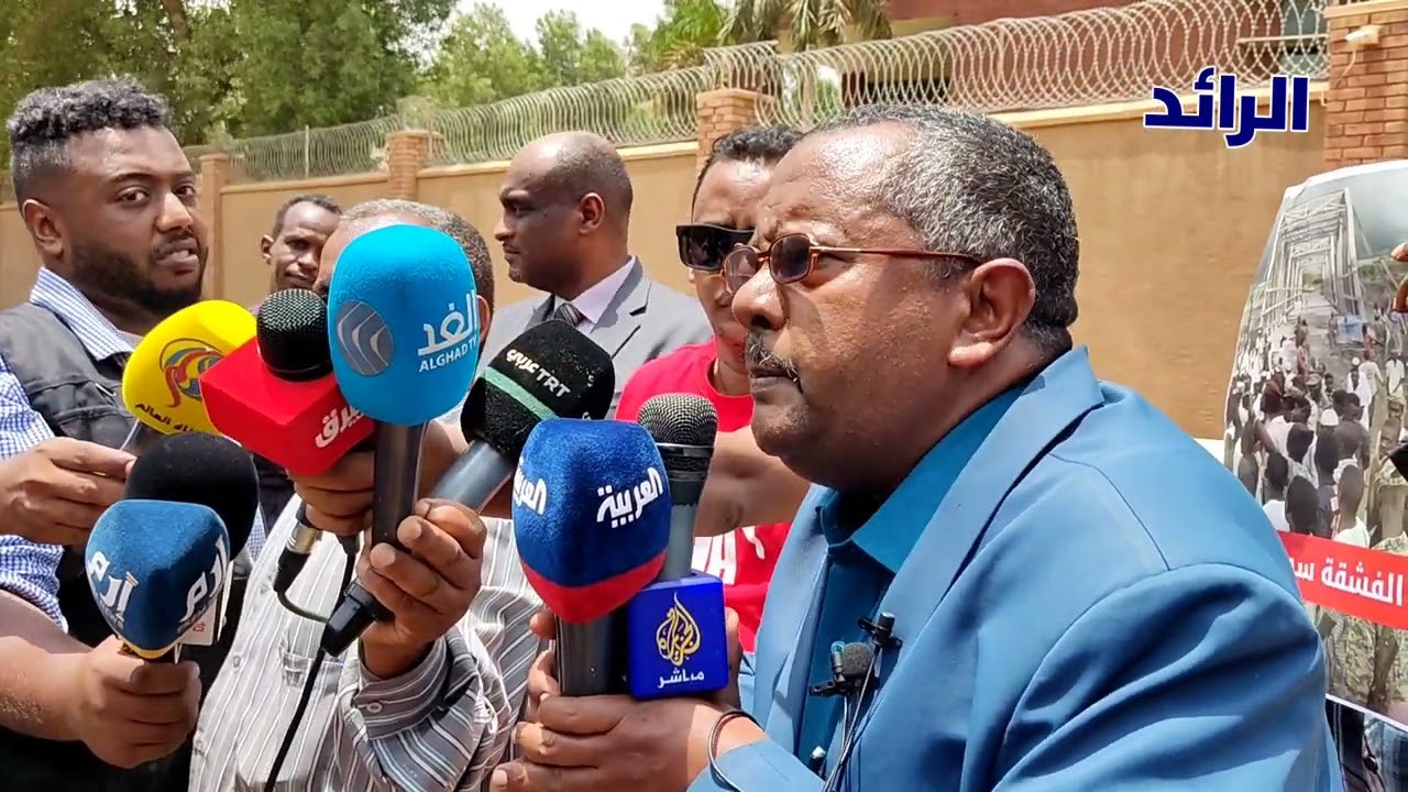 أقوى كلمة للصحفي محمد عثمان الرضي أمام السفارة الأثيوبية في الخرطوم