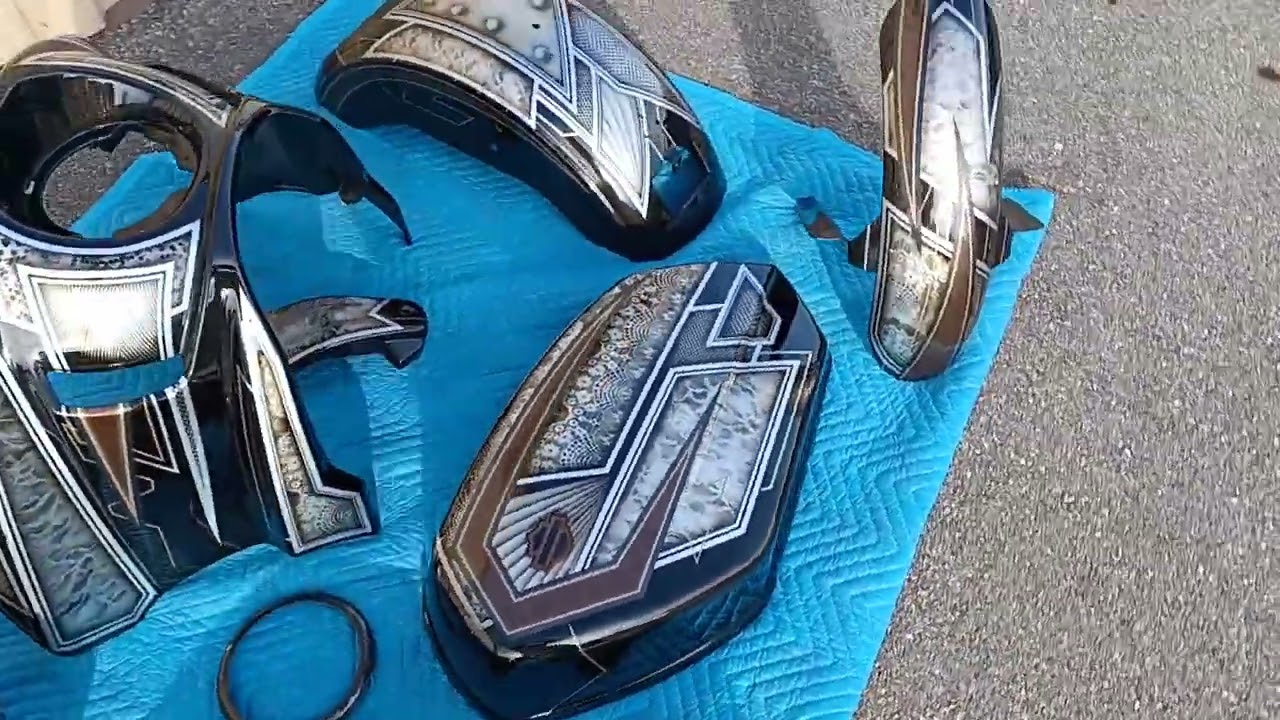 Harley-Davidson paint job by Fred Shutrump
