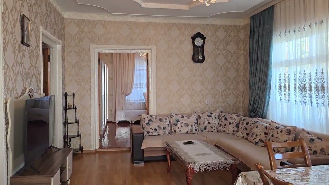Balakəndə əşyali heyət evi satilir qiyməti 67 min manat əlaqə 0503693002 0554693002 vatsap var Tural