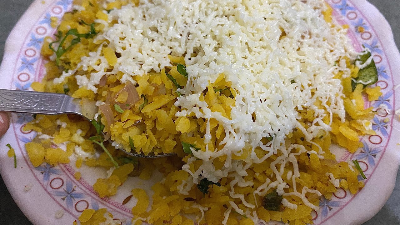 Onion poha with cheese😋 #youtube #youtubevideo #recipe #food #share #explorenow #makeitviral #fypシ 
