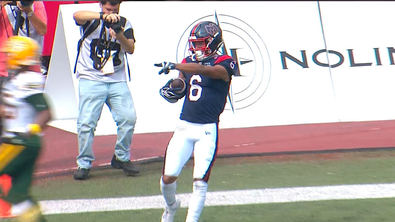 Davis Alexander finds Tyson Philpot Wide Open!