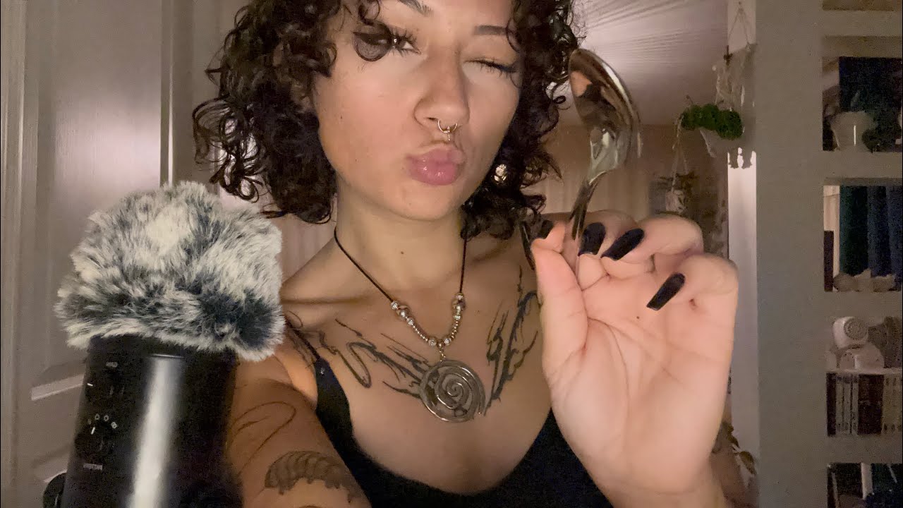 ASMR| eating your bad thoughts 💭🫦