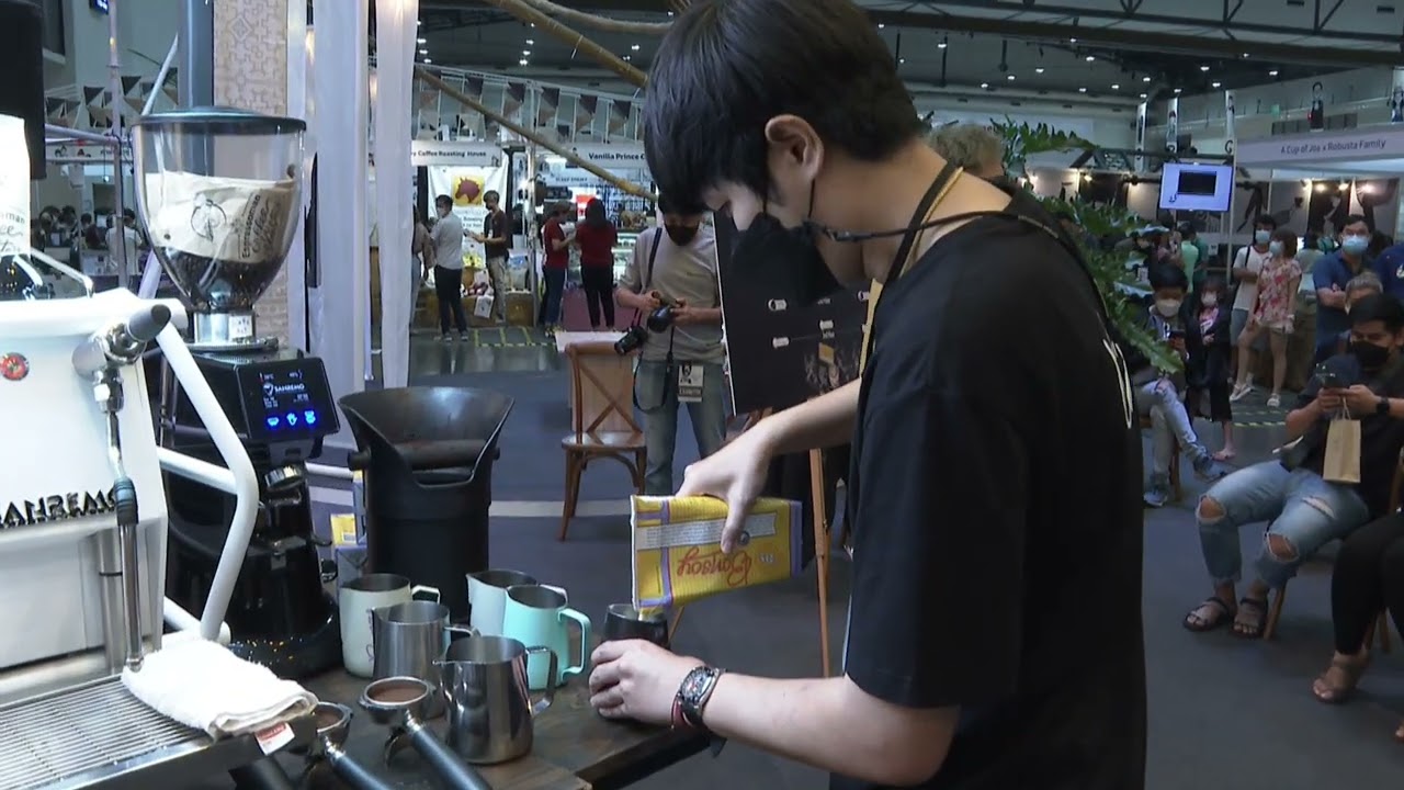 การแข่งขันรอบ Final Thailand coffee Fest Latte Art Smackdown 2021