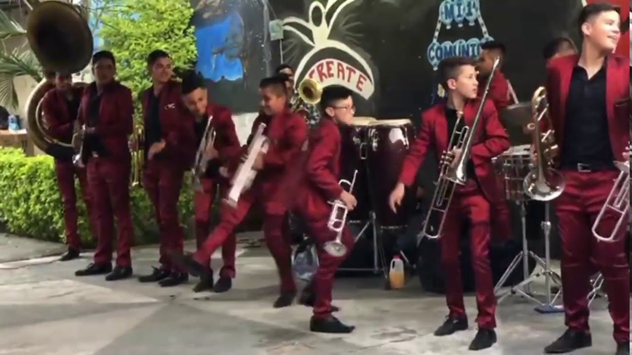 La Mariguana Banda Los Coyulitos