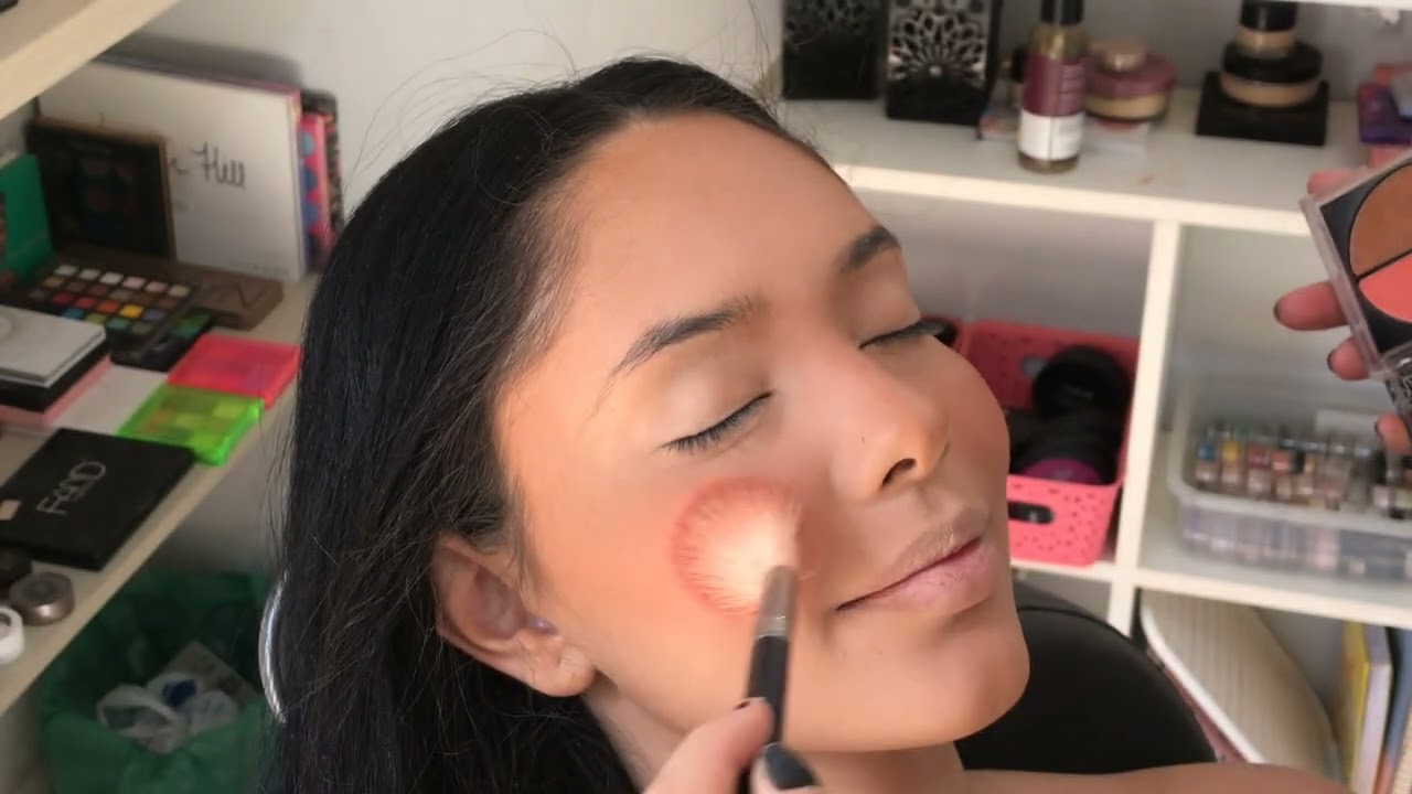 MAQUIANDO CLIENTE Make Coringa para Atendimentos de Formatura