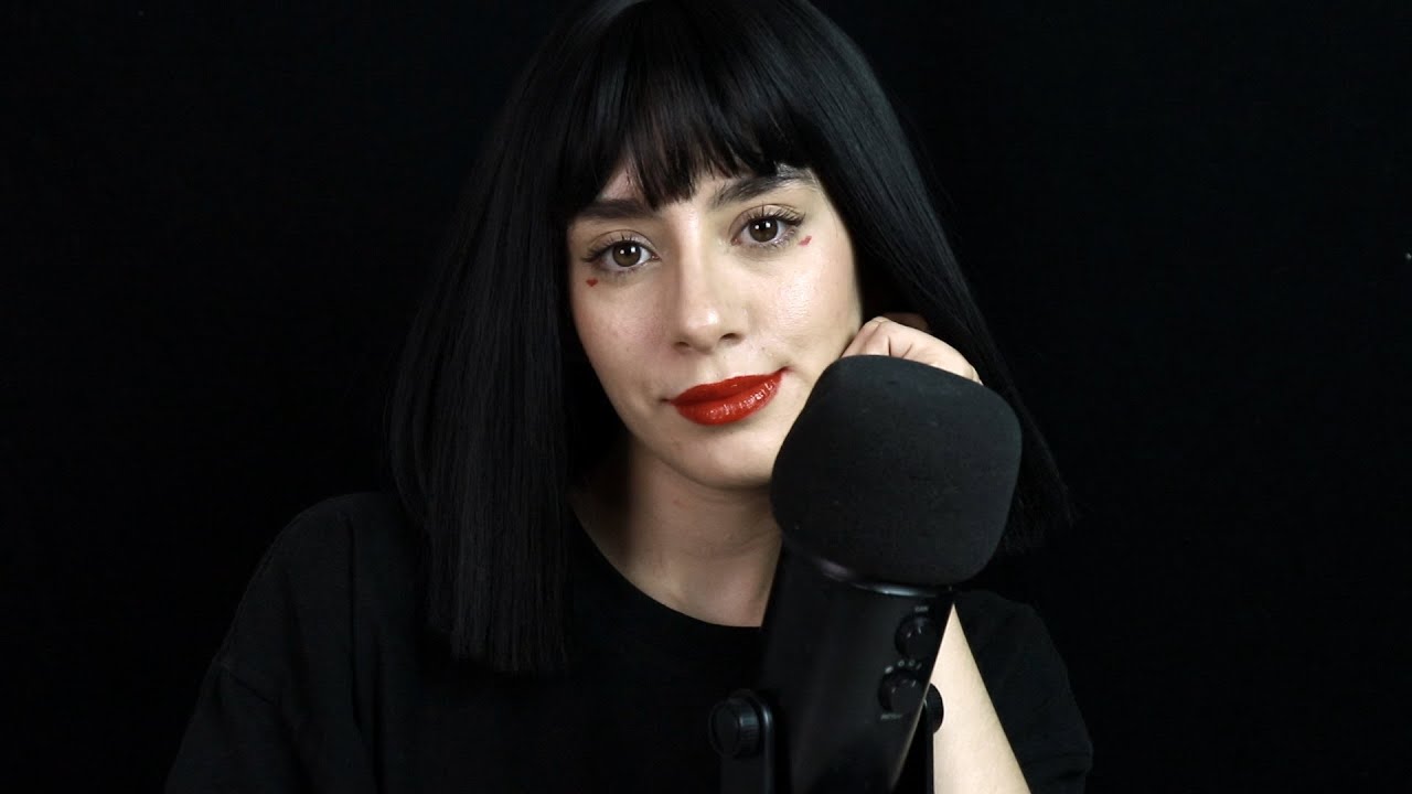 ASMR - PONIÉNDONOS AL DÍA