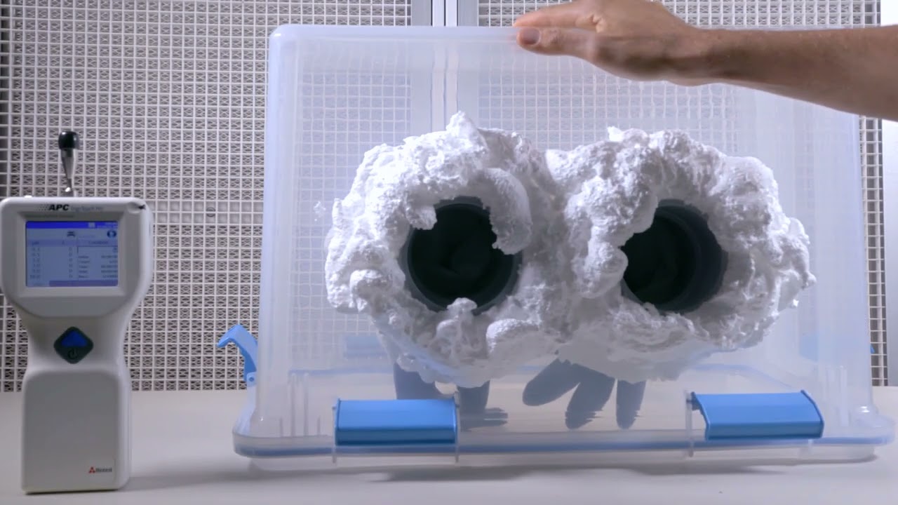 Still-Air-Box vs. Flowhood | A Real World Test