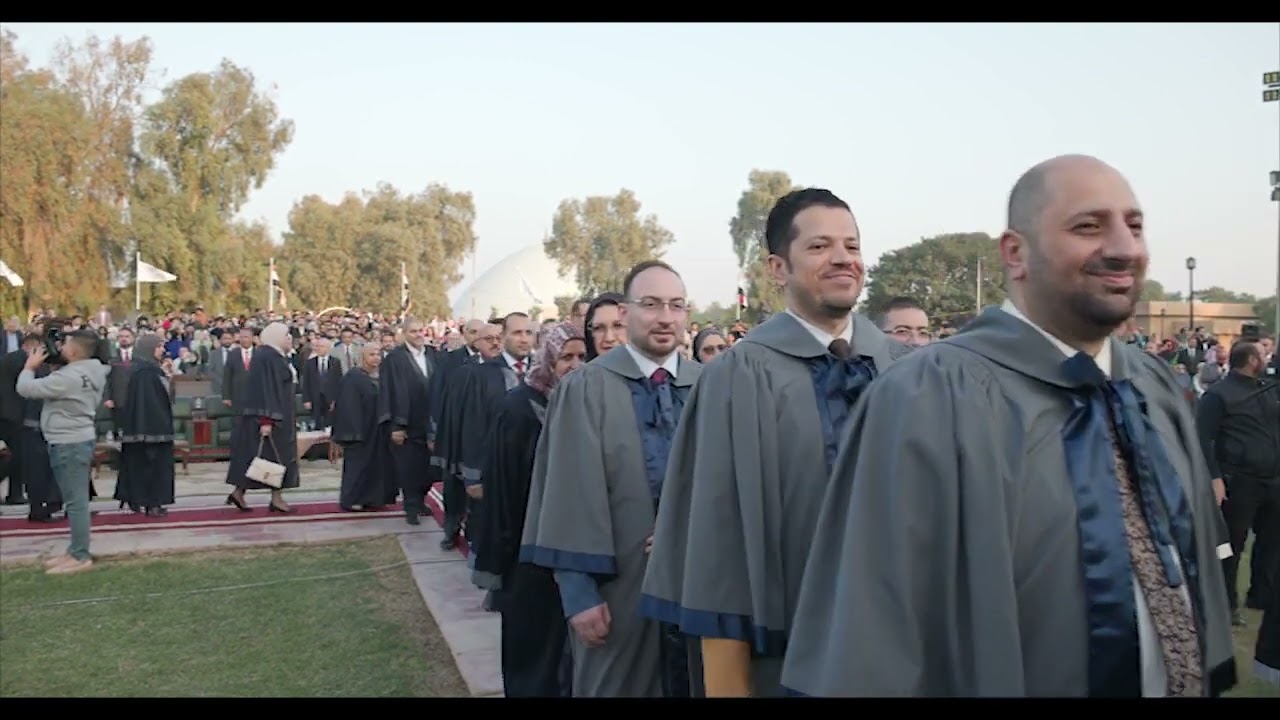 جانب من حفل التخرج المركزي لطلبة جامعة النهرين للعام الدراسي 2021-2022 🎓🎉