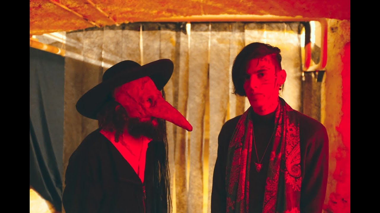 Vinicio Capossela feat Young Signorino - +Peste (Official Video)