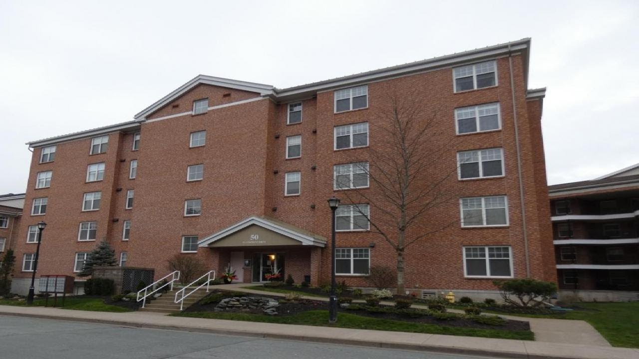 50 Waterfront Drive, Bedford, NS Presented by Assist 2 Sell HomeWorks Realty Ltd..