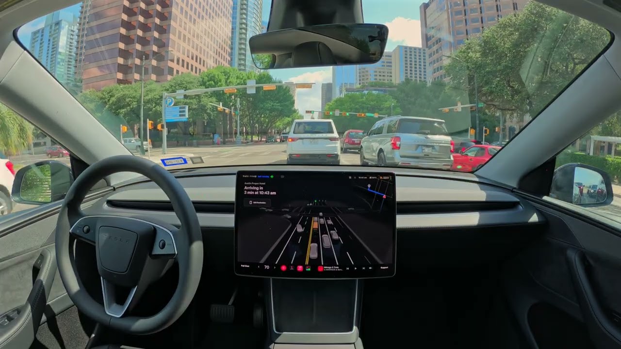 Поездка на беспилотном роботакси Tesla в Остине, штат Техас