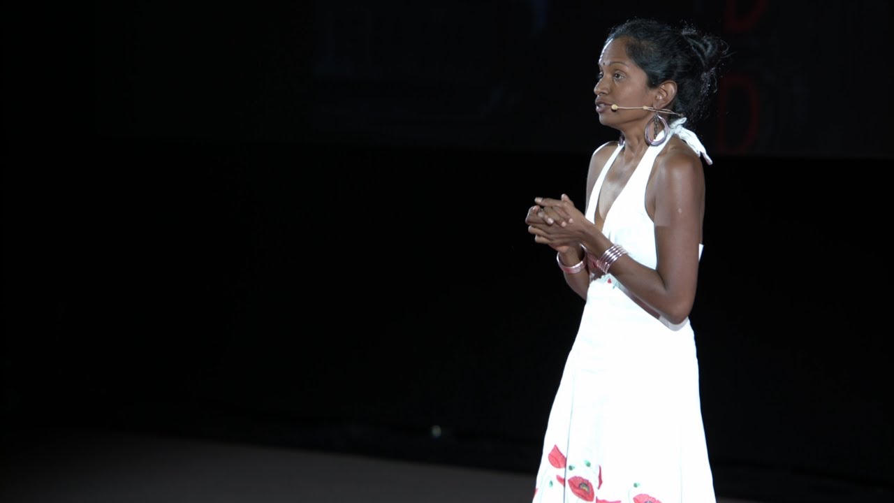 Danse avec le chaos | Nathalie Geetha BABOURAJ | TEDxPointeaPitre