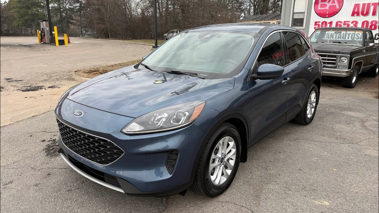2020 Ford Escape SE