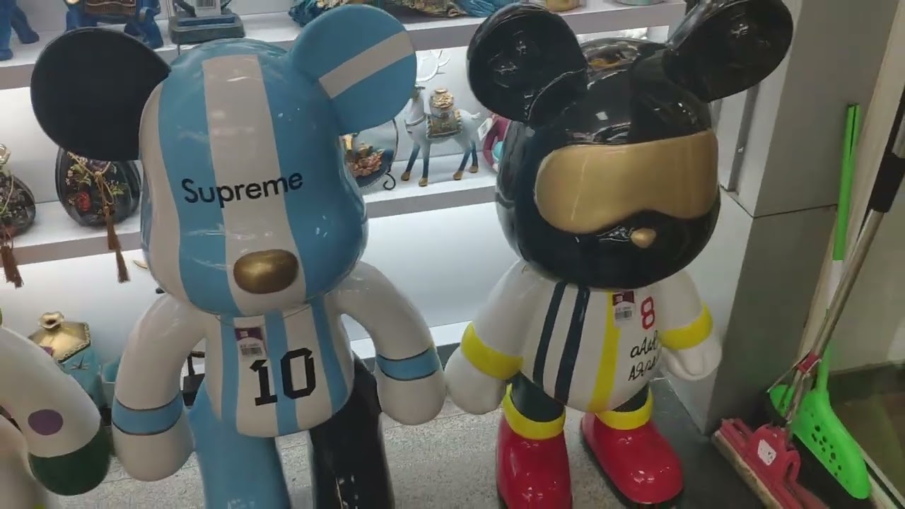 Home decoration in Yiwu market