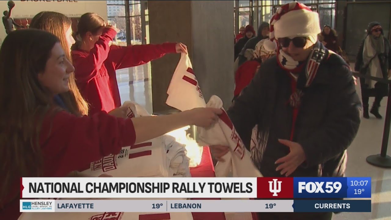 Thousands of IU fans show up for national championship rally towel giveaway