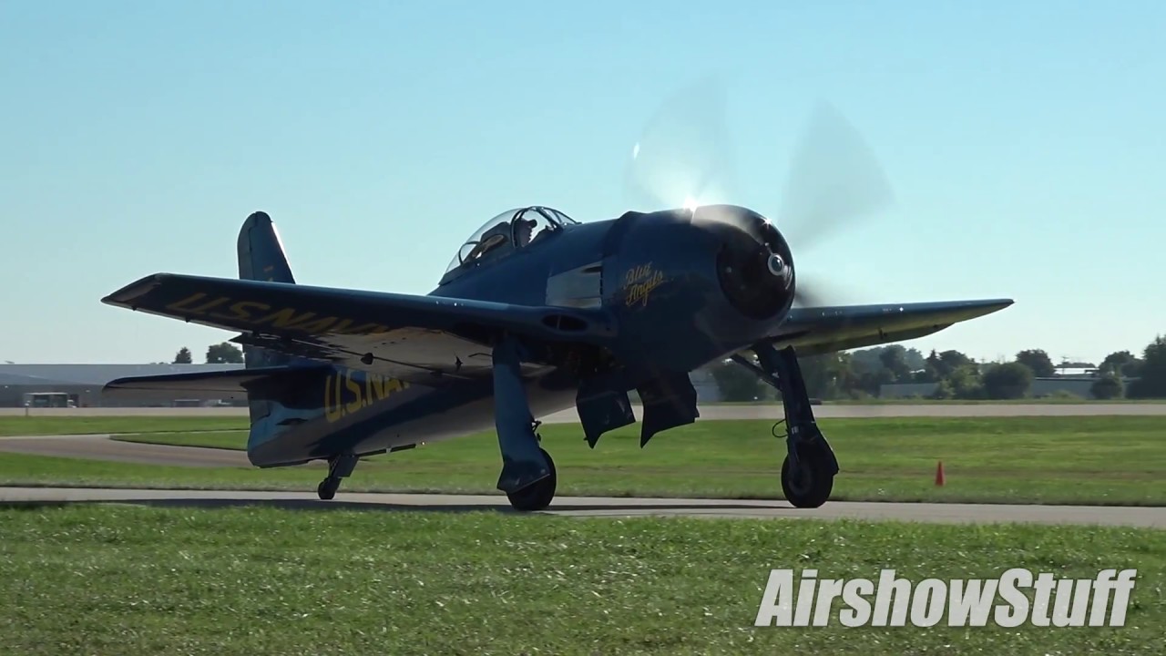 Oshkosh Airplanes On Parade! (Friday Part 1) - EAA AirVenture Oshkosh 2017