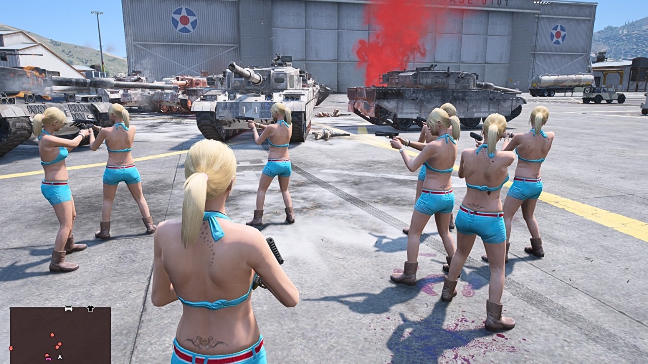 GTA 5 - Tracey Fort Zancudo Military Base Rampage + 10 Star Police Escape