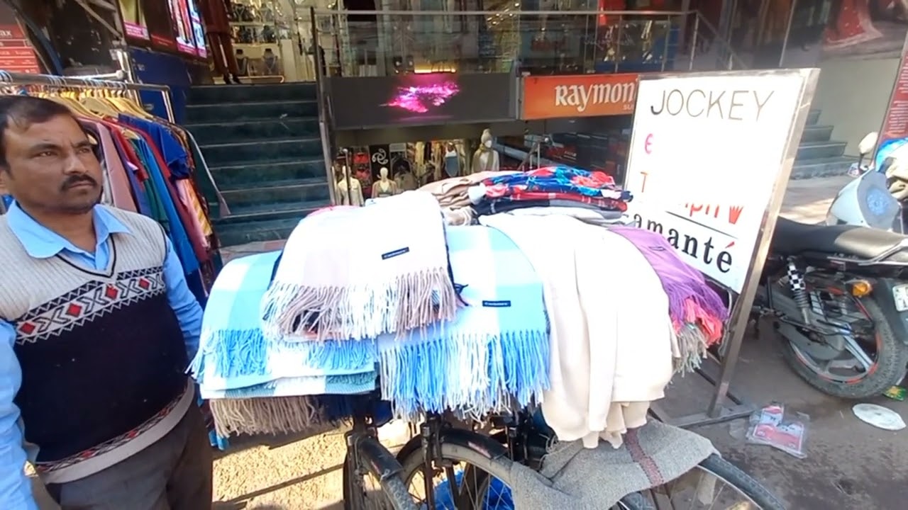 Kamla Nagar market 