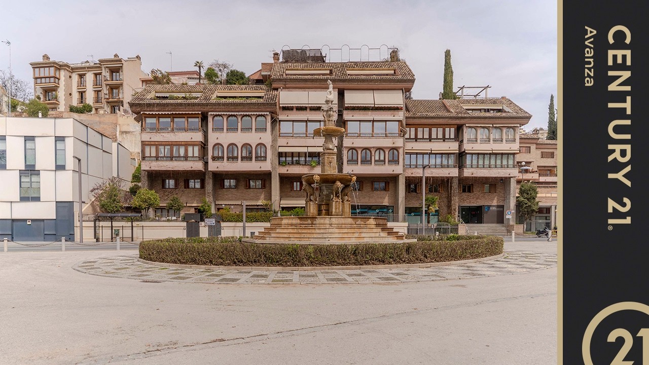Casa en venta en Paseo del Salón - Century 21 Avanza Granada
