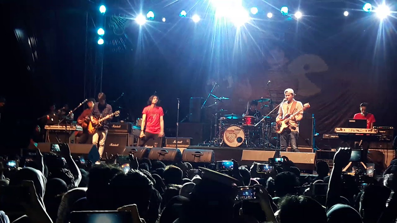 MUDAH SAJA by Sheila on 7 unnes unfest 2018 semarang