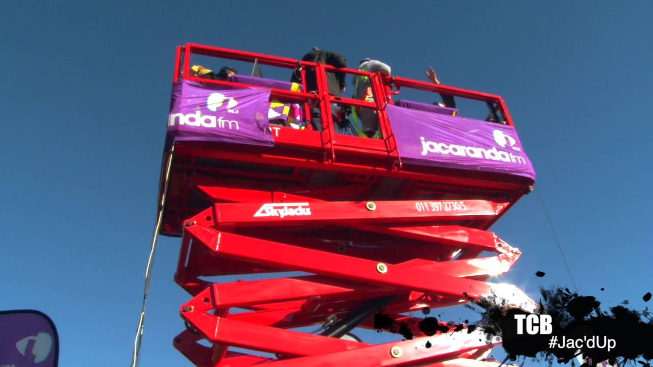 Rian and The Compliementary Breakfast team get Jac'd Up 18 METRES above Joburg