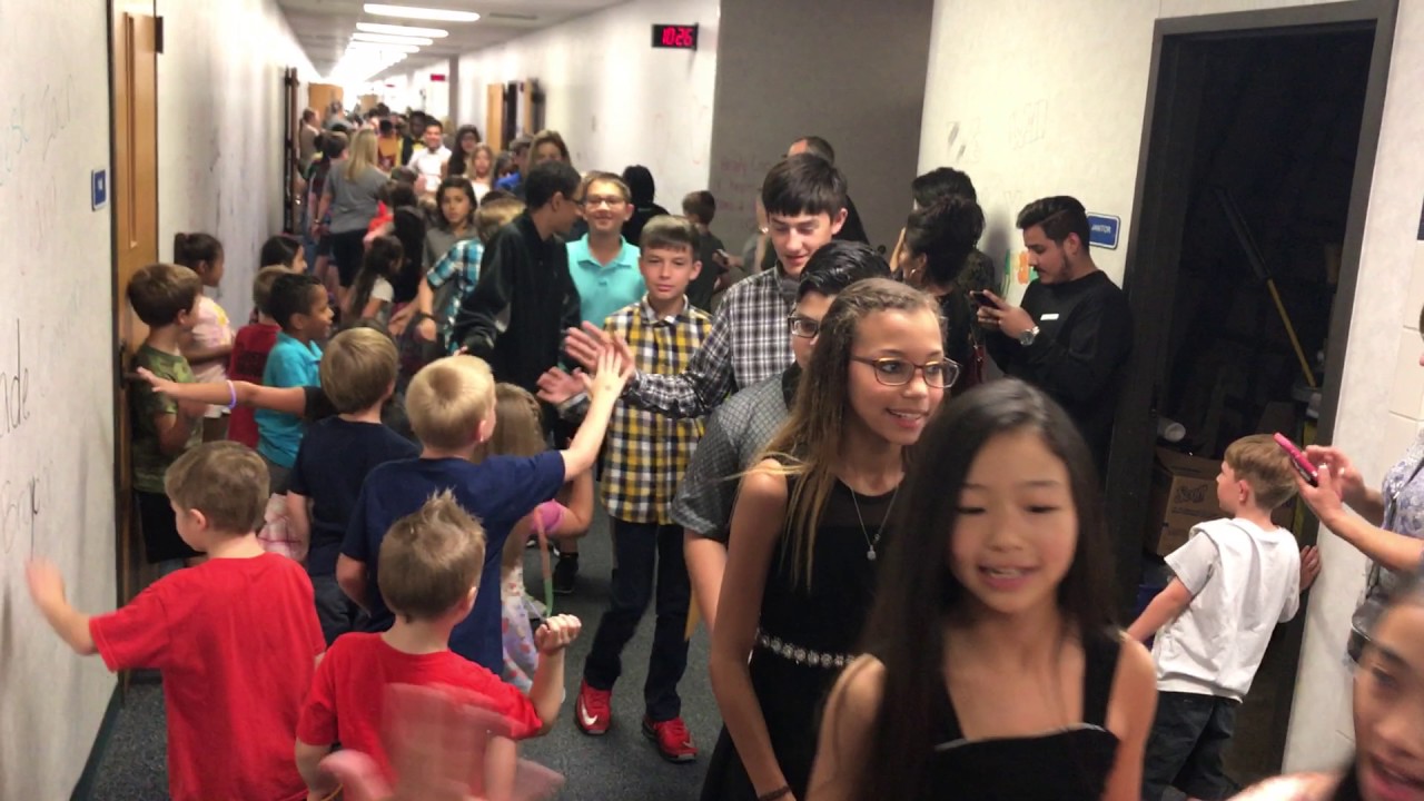 Bolin Elementary 6th Grade Walk 2017