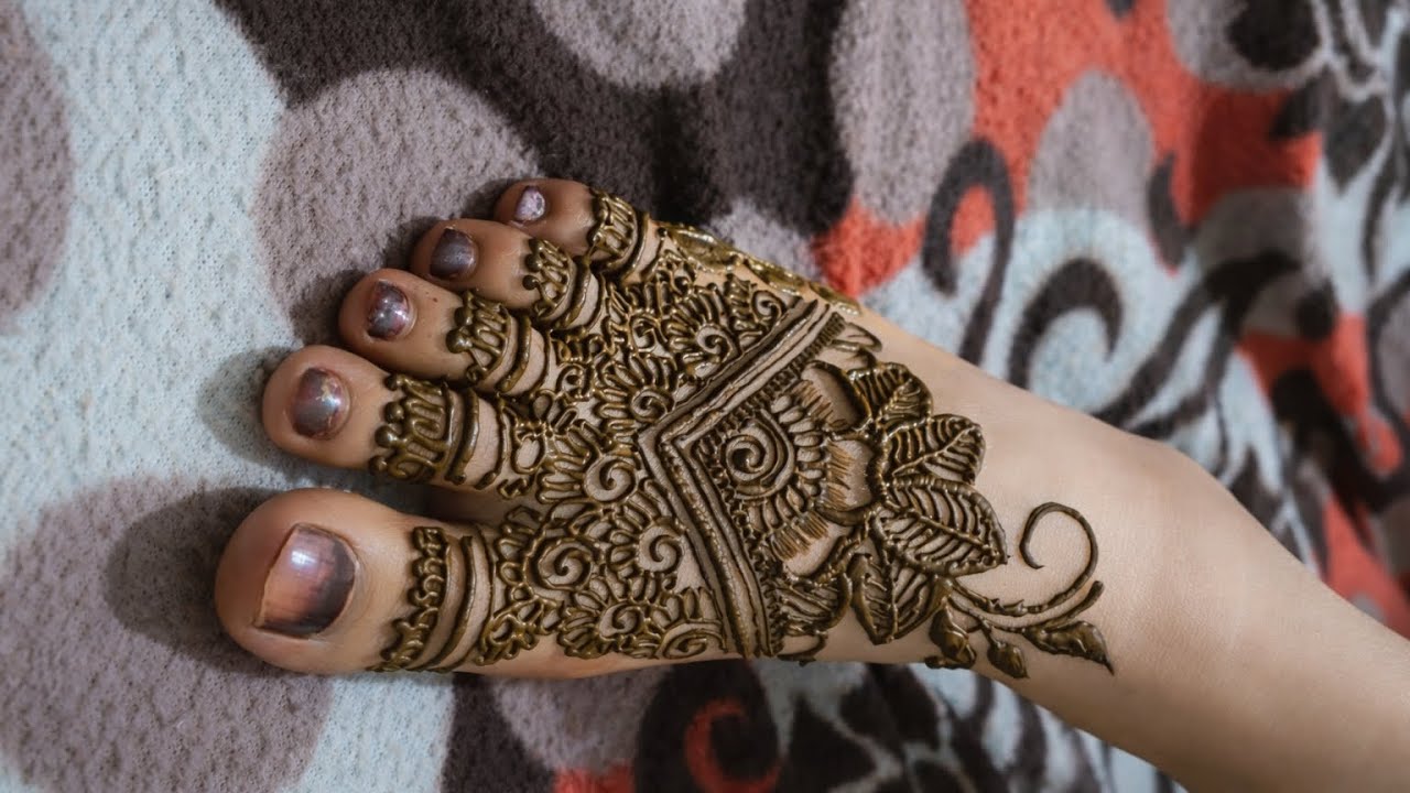 Elegant Foot Mehndi Design | Clean & AI Realistic Look#aestheticmehndi #mehndi #ytshorts#shorts 