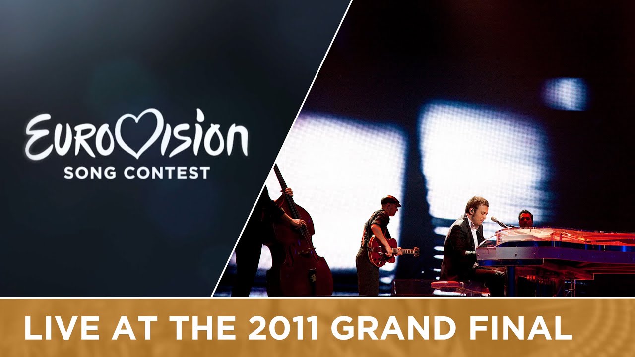 Raphael Gualazzi - Madness Of Love (Italy) Live 2011 Eurovision Song Contest