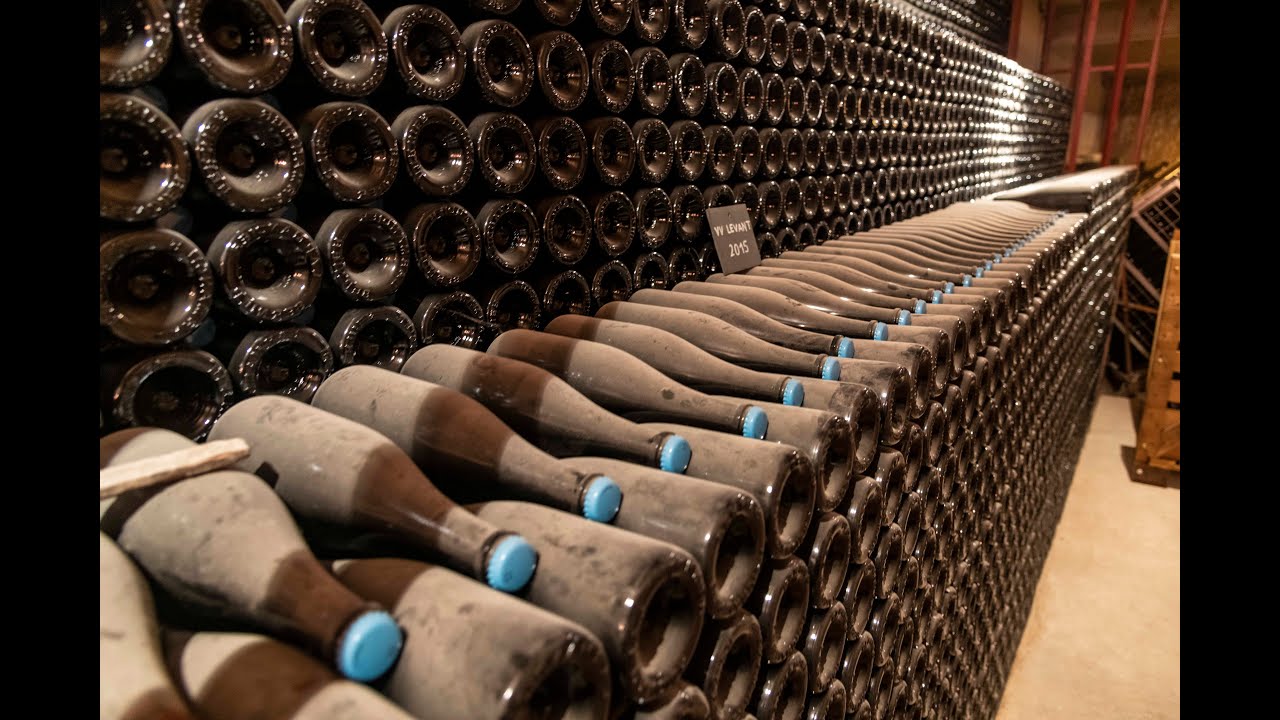 Top secrets of Champagne and cellars.  Travel with and in Champagne, shopping, tasting in France!