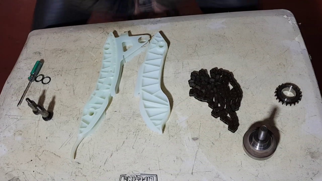 MINI COOPER S N18 ENGINE REASSEMBLY PART 5 : OIL PUMP & TIMING CHAIN INSTALL