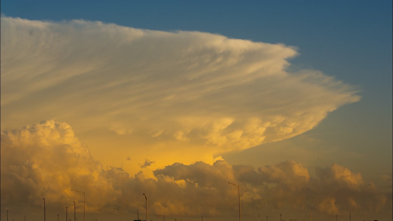 4K Drone Footage - Severe Thunderstorms and Supercells in Western Illinois - 04/29/2022