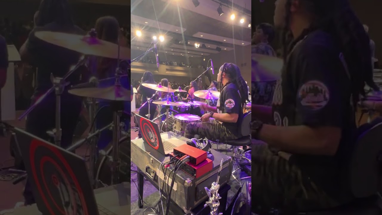John P. Kee Live in STL - Chris Darden on drums