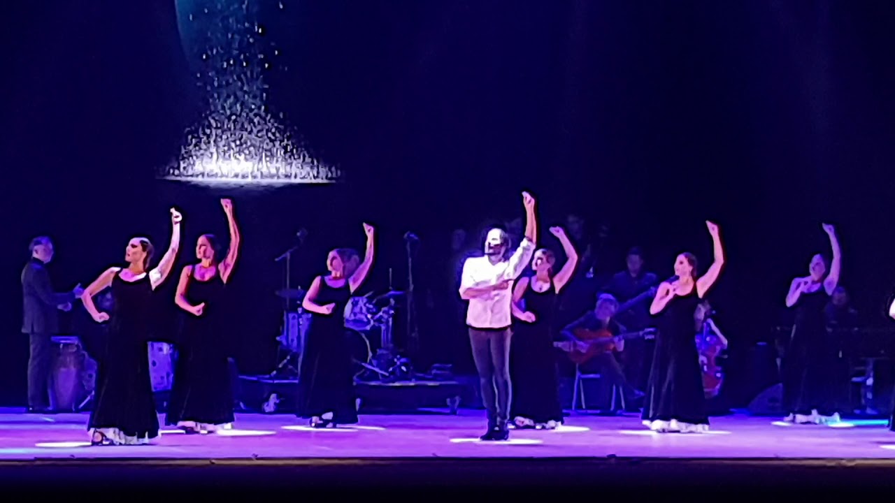 Ο Joaquin Cortes στο Christmas theater