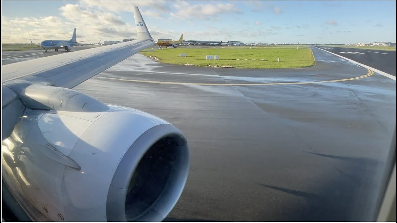 KLM Boeing 737-700 (Winglets) Takeoff from Brussels National Airport