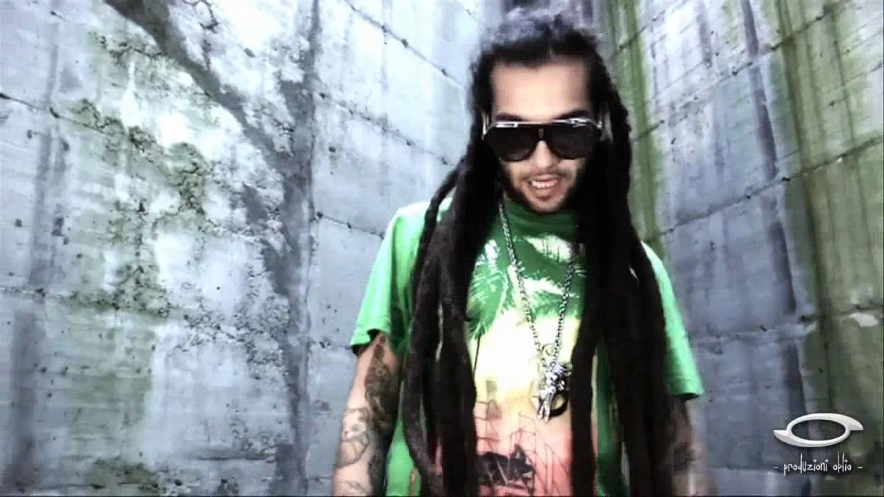 Vacca - Music Time  (Video 2011) con testo