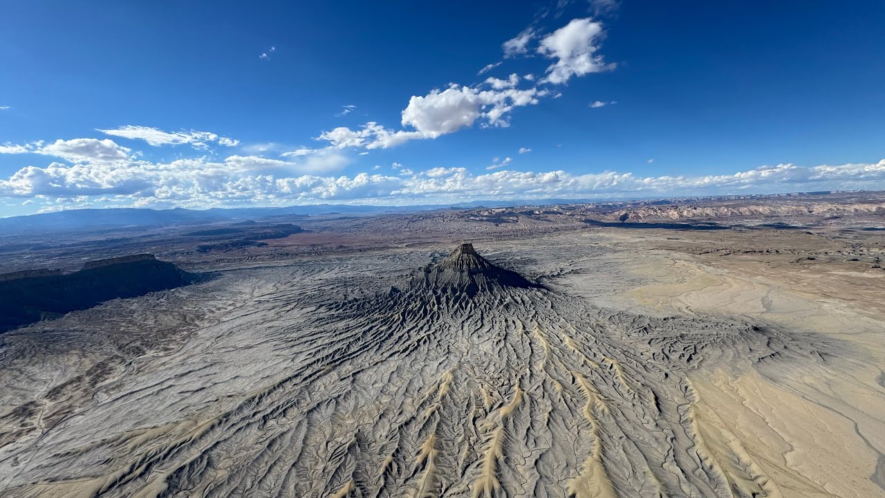 Pararoadrip USA + Xredrocks 2025