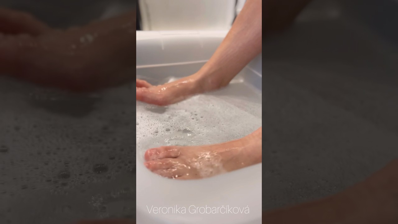 ❓STAR&Aacute;&Scaron; SE O NOHY❓Mel/a bys. A proč? Čti ty popisky. 🤪#videoshort #videos