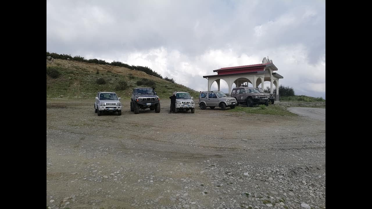 passeggiata off road Amici d'avventura Peloritani con il club Lupi del Patrì