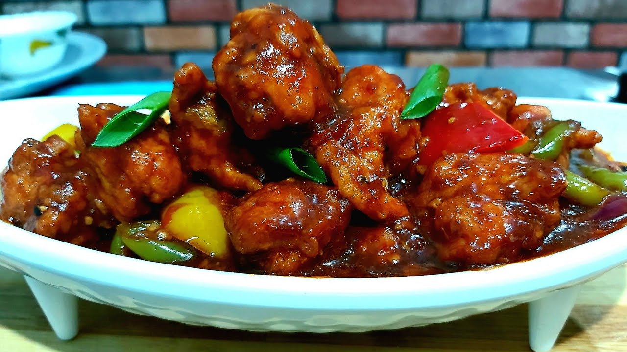 CHILLI CHICKEN RECIPE | SPECIALITY CHINESE RESTAURANTS | How To Make CHILLI CHICKEN | CHEF TAMANG