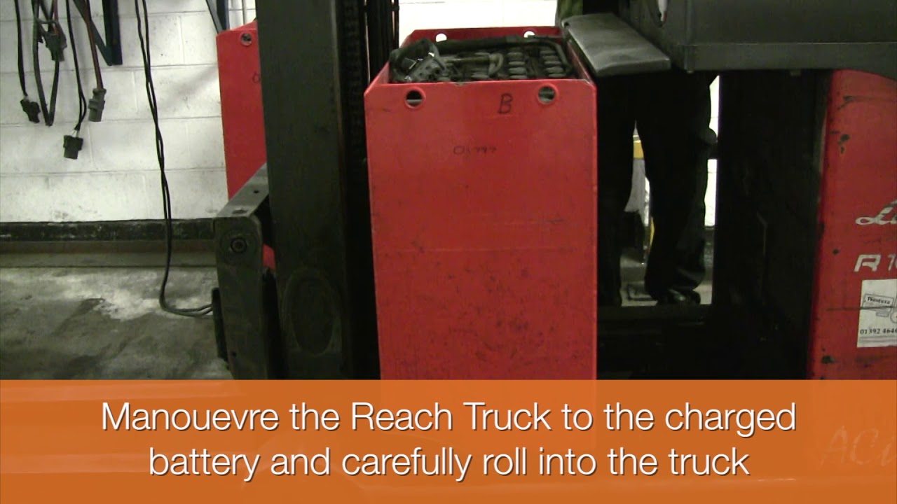 Reach Truck Battery Change | Langley Mechanical Services