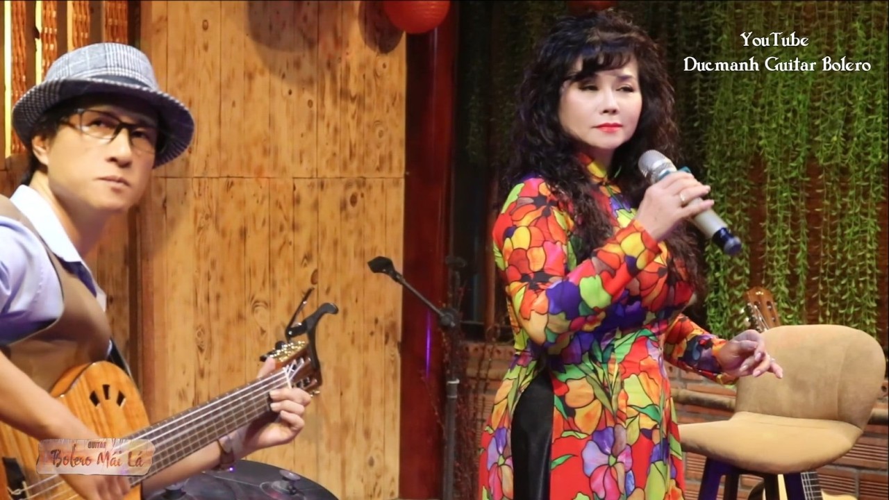 Ga Chiều Phố Nhỏ | Bích Trâm trở lại với 1 cây Guitar Phú Dalat | Bolero Mái Lá