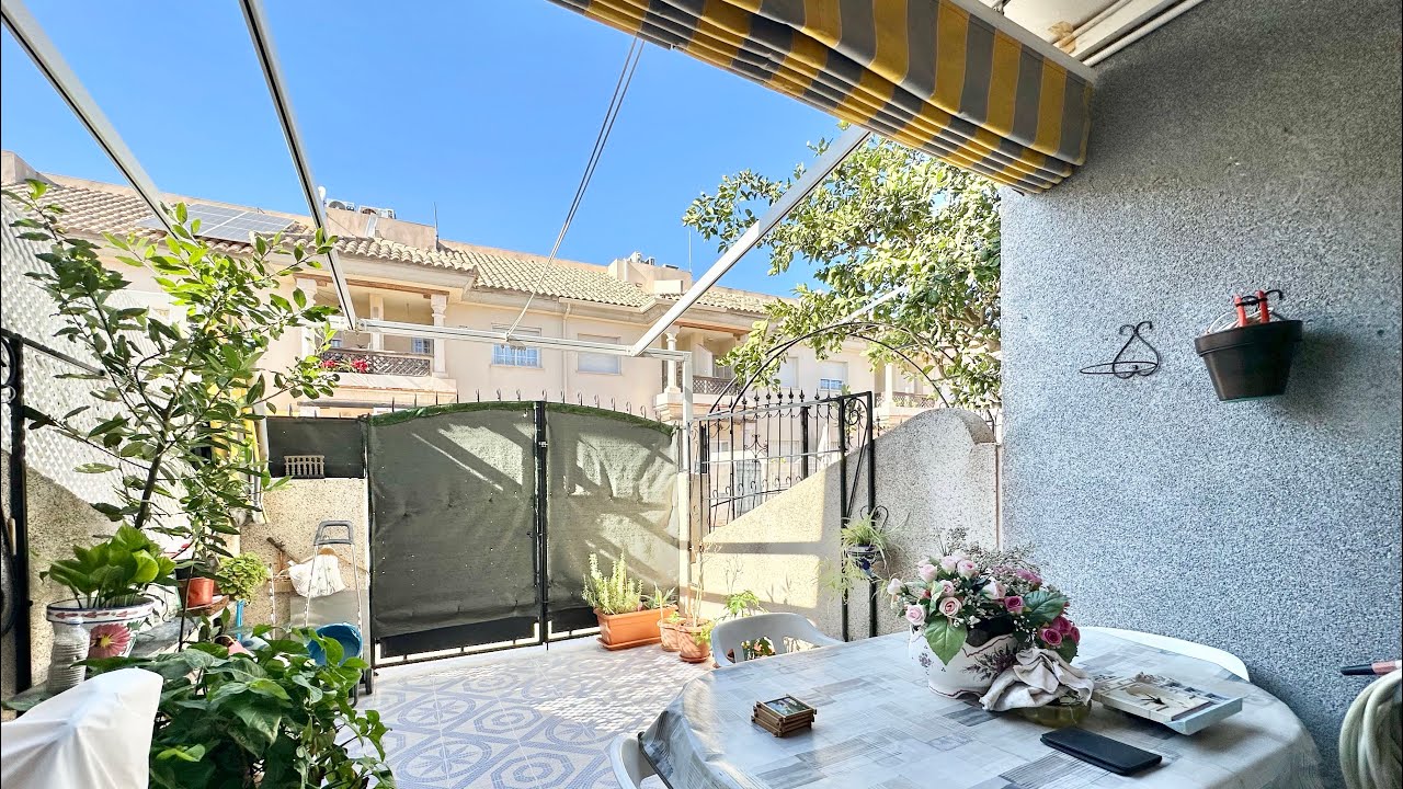 Casa en venta en San Pedro del Pinatar. Se vende dúplex zona Salinas